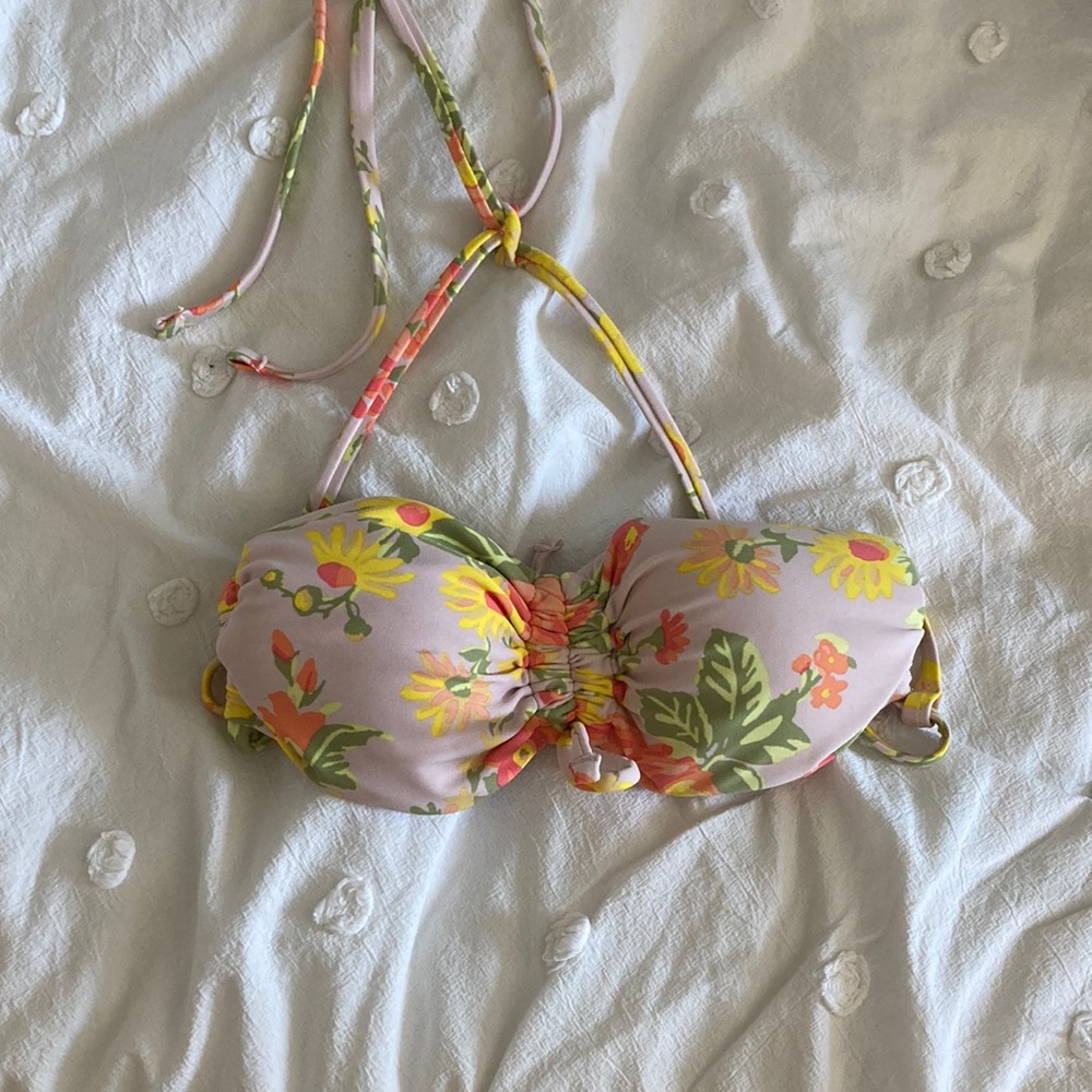 Aeri bikini top